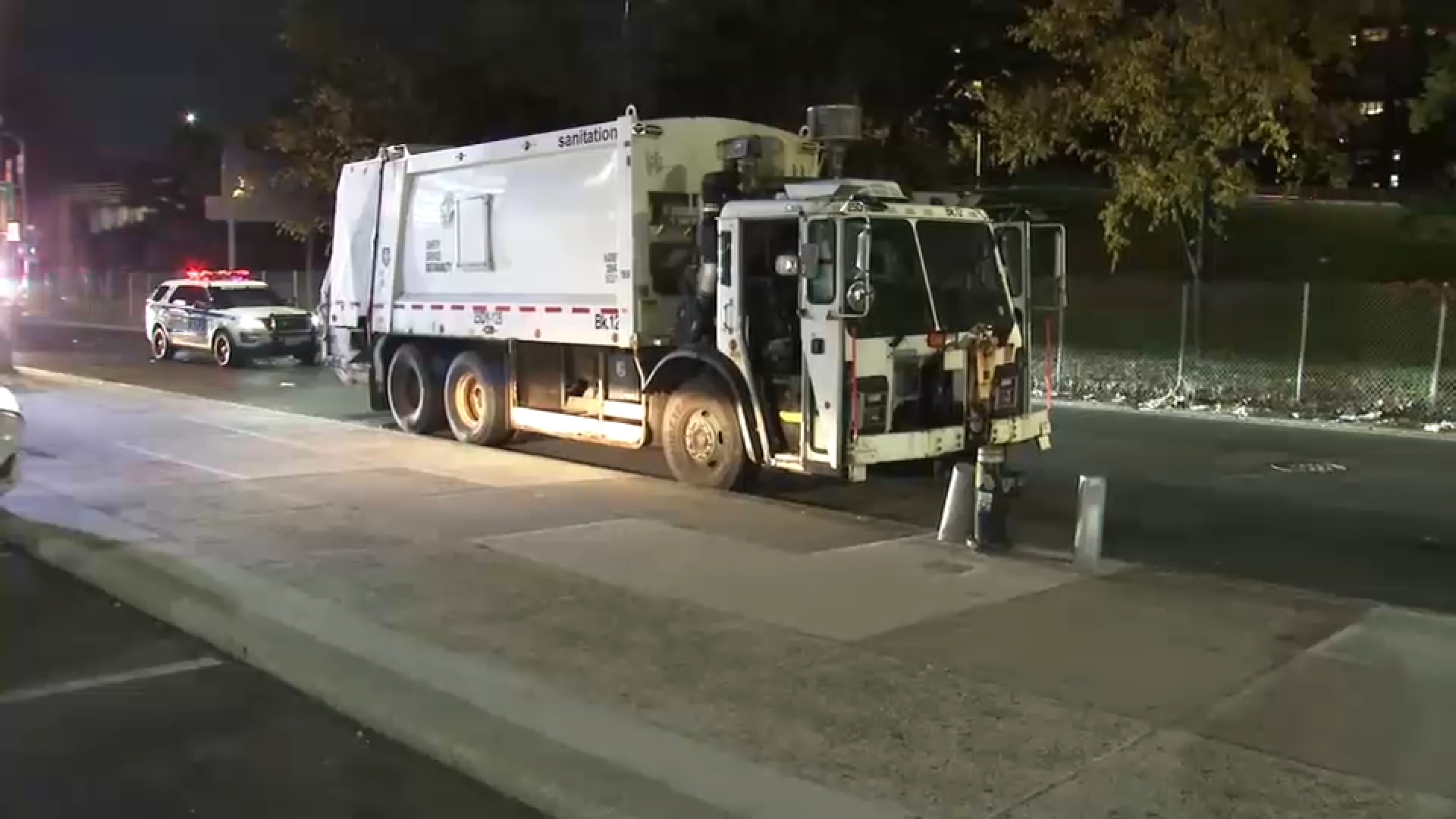 Woman fatally struck by NYC sanitation truck in Brooklyn
— WABC-TV Eyewitness News (ABC7 NY)