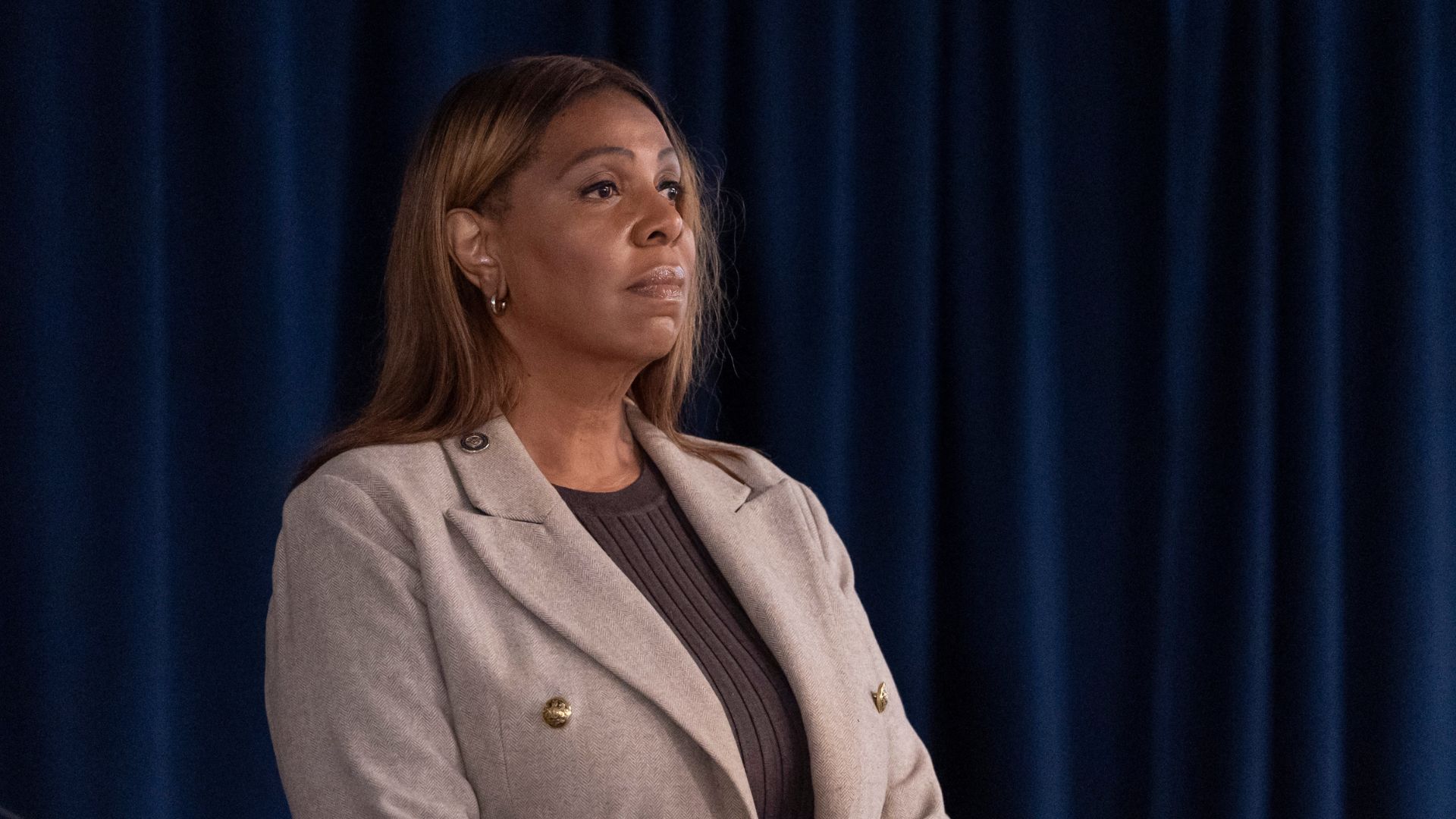 Man accused in Cornell rape lawsuit wants Letitia James removed from investigation over her posts
— WABC-TV Eyewitness News (ABC7 NY)